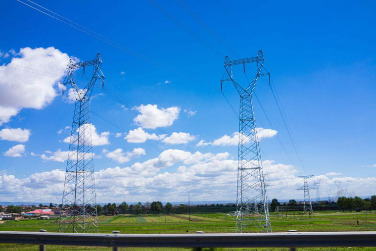 光伏發(fā)電如何并入電網(wǎng) 光伏發(fā)電如何并入電網(wǎng)